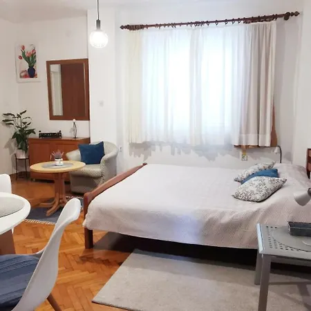 Quiet Center Misur Apartmán